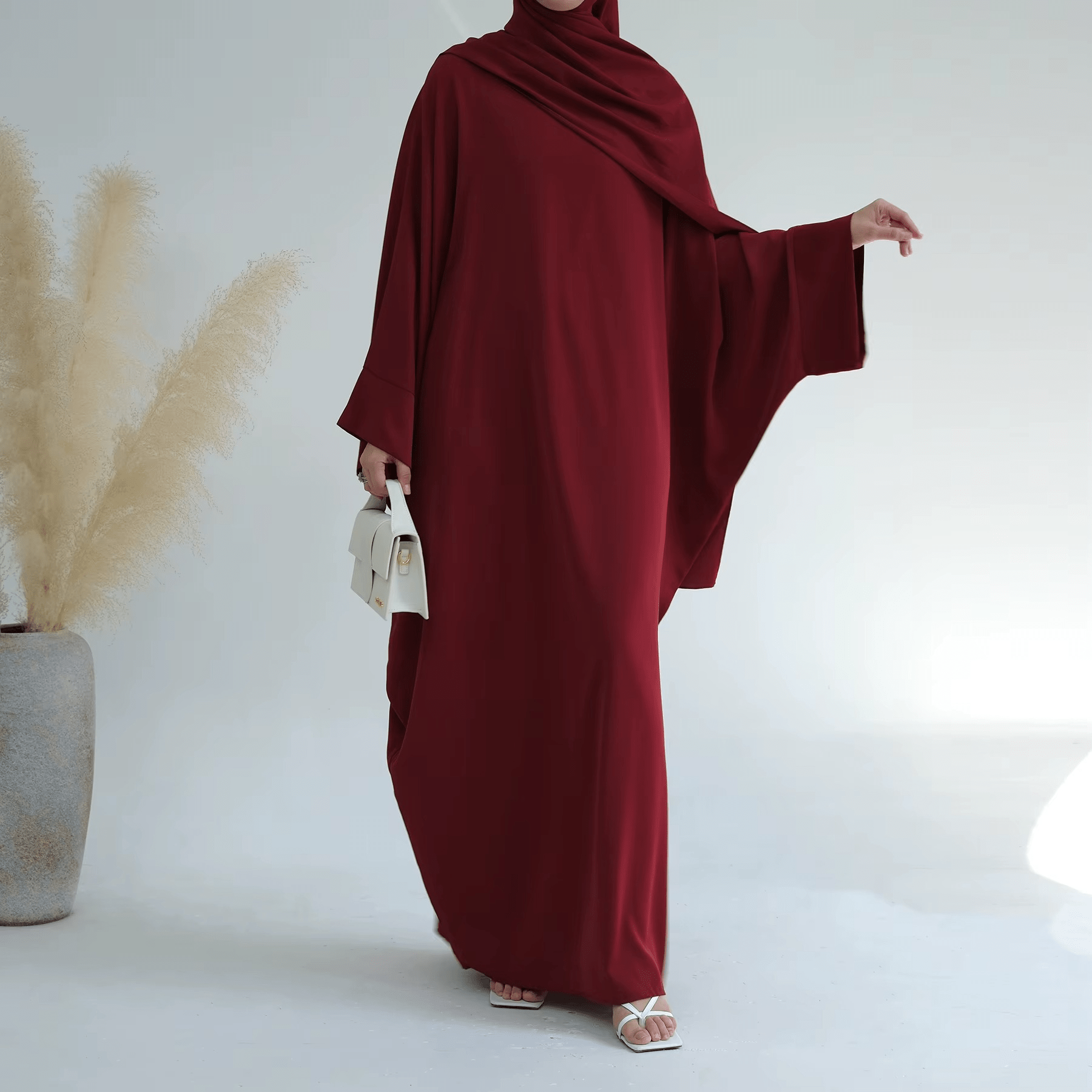 Abaya - Layana - Elayha - Abayas de Luxe, Élégance Émiratie