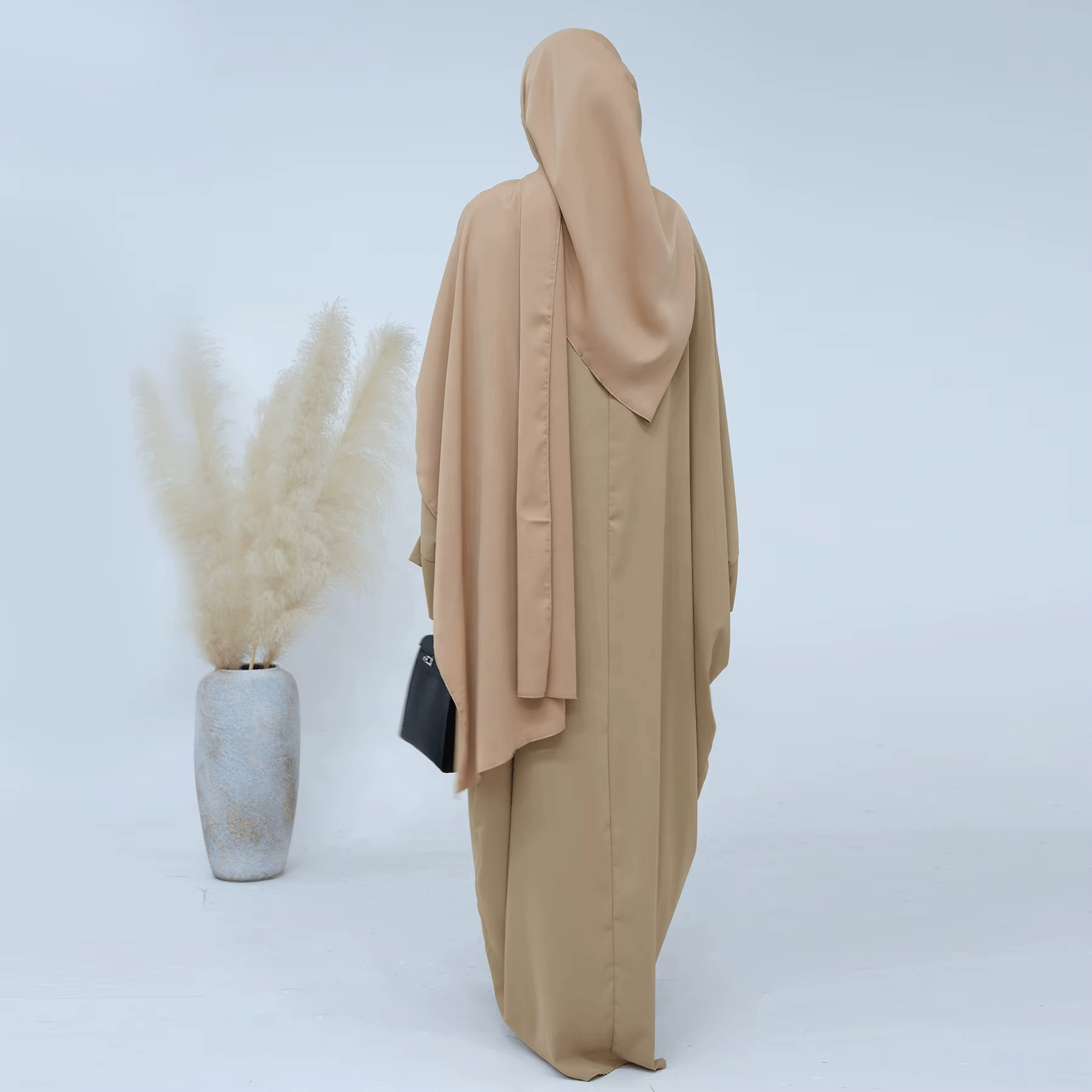 Abaya - Layana - Elayha - Abayas de Luxe, Élégance Émiratie