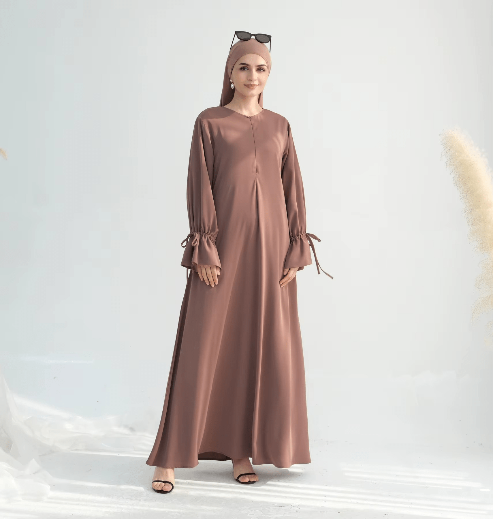 Abaya - Nida - Elayha - Abayas de Luxe, Élégance Émiratie